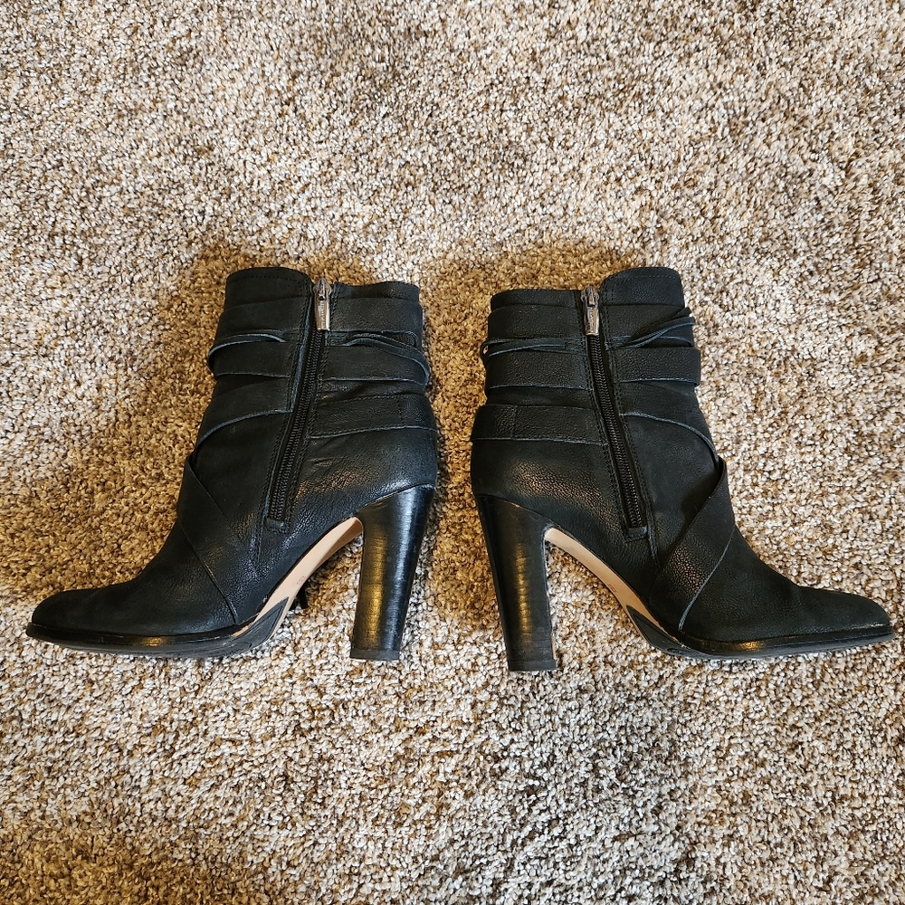 Vince Camuto Charisa Bootie - Picture 3 of 9